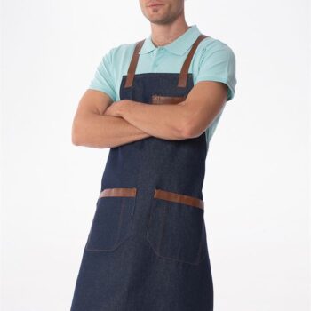 Ποδιά λαιμού τζιν ESPRESSO AXON με χιαστί λουριά δερματίνης, τρεις τσέπες και 100% βαμβακερό denim.