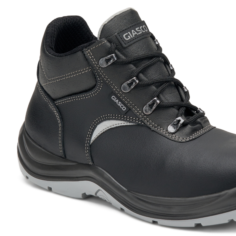 GIASCO CAMBRIDGE S3 SRC ACTION
